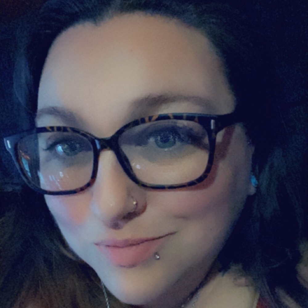 Meet your Posher, Kimberly